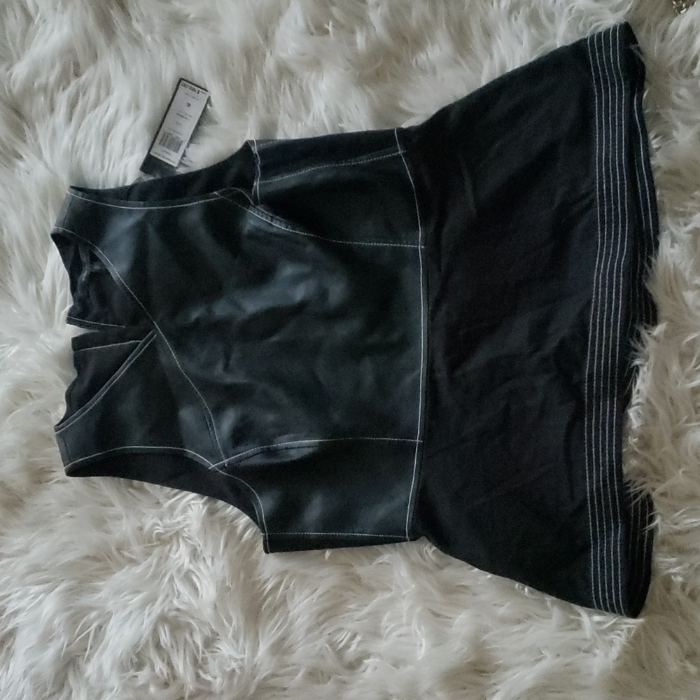 Sleeveless peplum